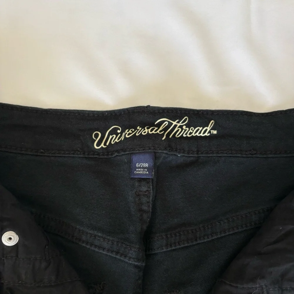 Universal Thread High Rise Skinny Jeans | size 6 | never worn NWOT - Picture 3 of 5
